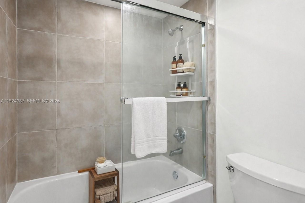 777 NE 62nd St, Unit C400, Miami, FL 33138 Photo