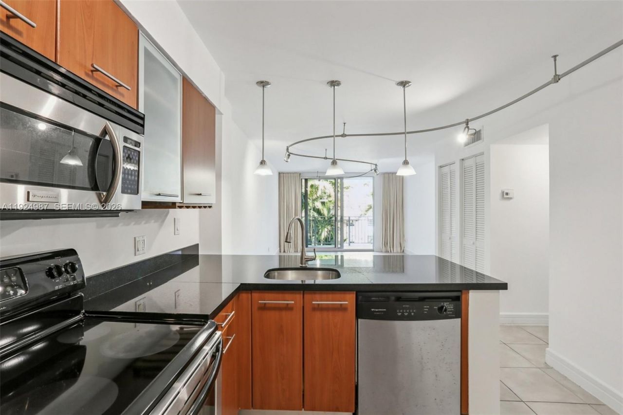 777 NE 62nd St, Unit C400, Miami, FL 33138 Photo