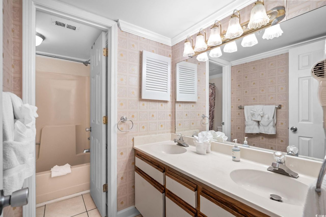 2310 N Ocean Blvd. Photo 19