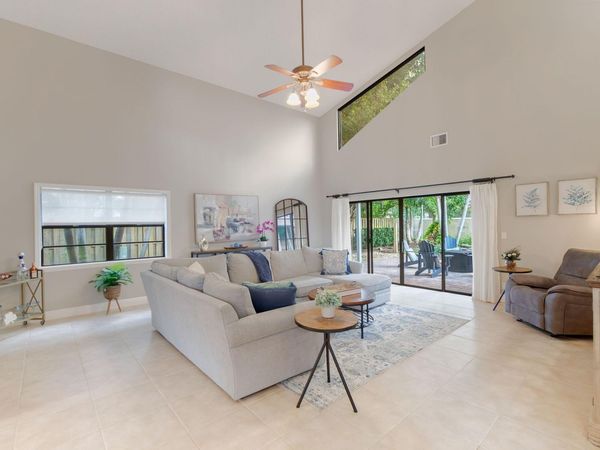 2524 La Cristal Circle, Palm Beach Gardens, FL 33410