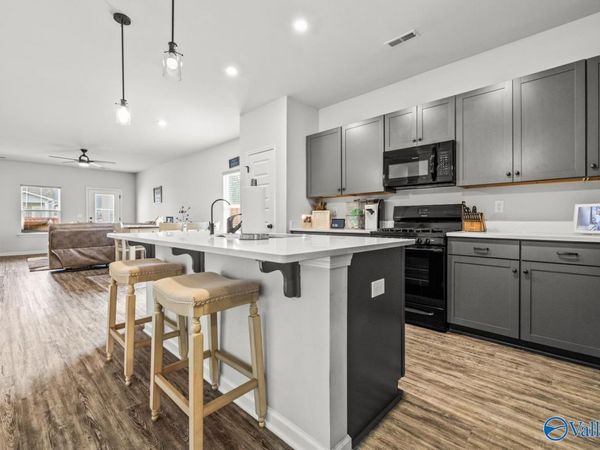 211 Fairbrook Drive, New Market, AL 35761