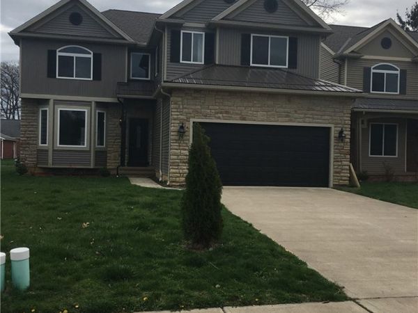 487 Parkside Drive, Bay Village, OH 44140