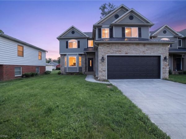 487 Parkside Drive, Bay Village, OH 44140