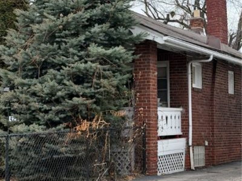 422 E 147th, Cleveland, OH 44110 Photo 3