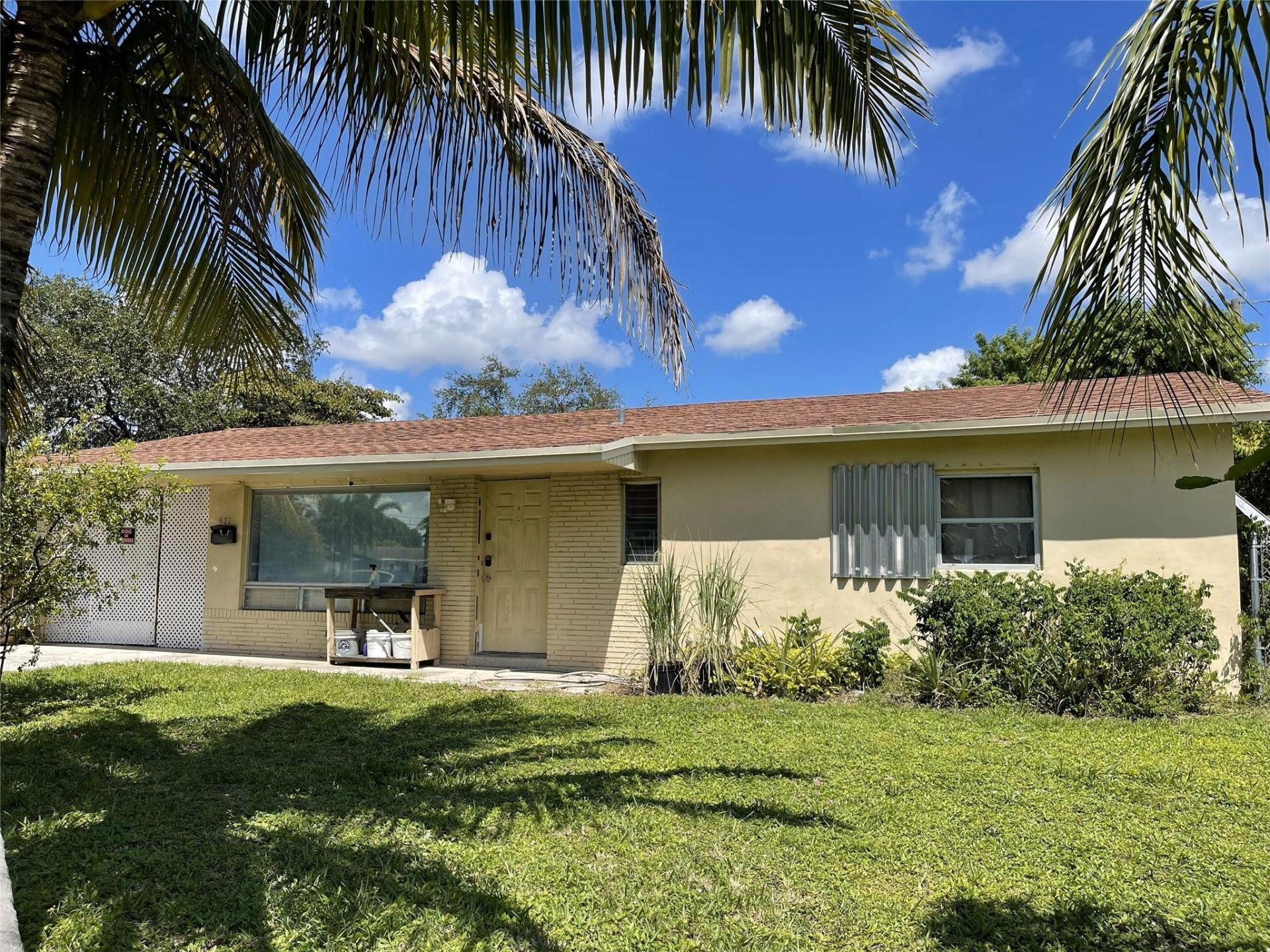 671 NW 38th Street, Deerfield Beach, FL 33064 Main Photo