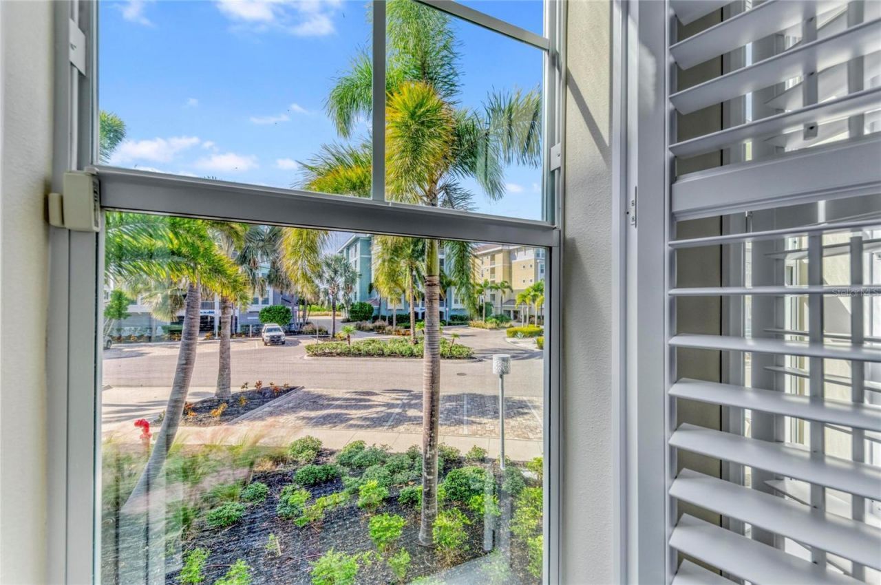 391 Aruba Circle, Unit 101, Bradenton, FL 34209 Photo