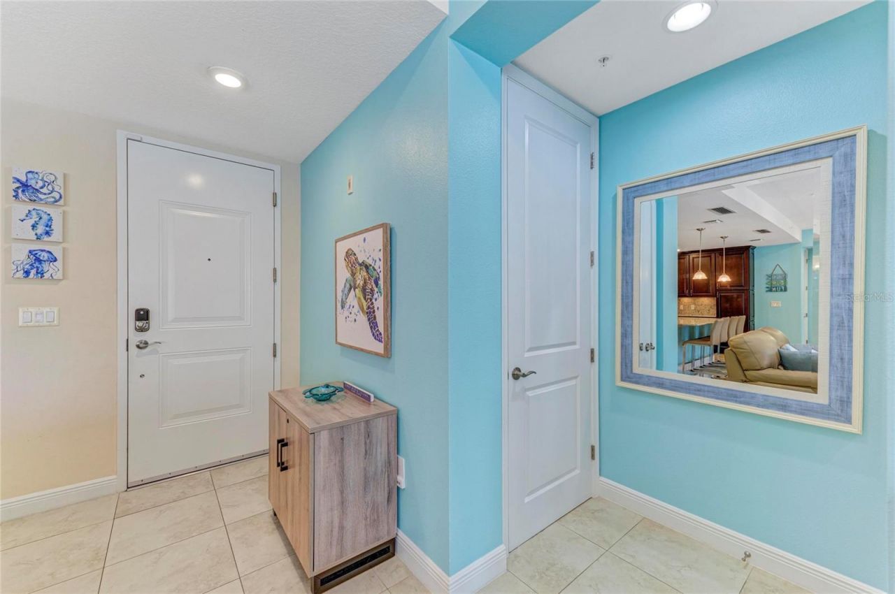 391 Aruba Circle, Unit 101, Bradenton, FL 34209 Photo