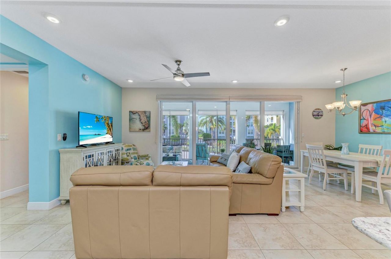 391 Aruba Circle, Unit 101, Bradenton, FL 34209 Photo