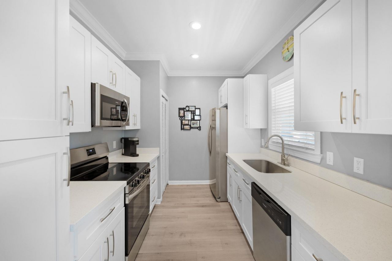 31 Coral Way, Stock Island, FL 33040 Photo