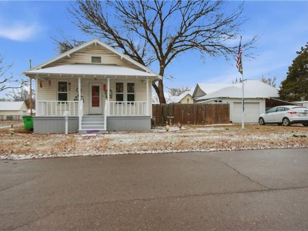 309 S Montgomery Street, Cherryvale, KS 67335