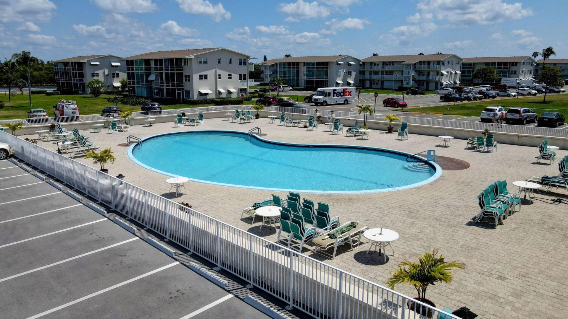 480 Horizons W, Unit 212, Boynton Beach, FL 33435 Photo