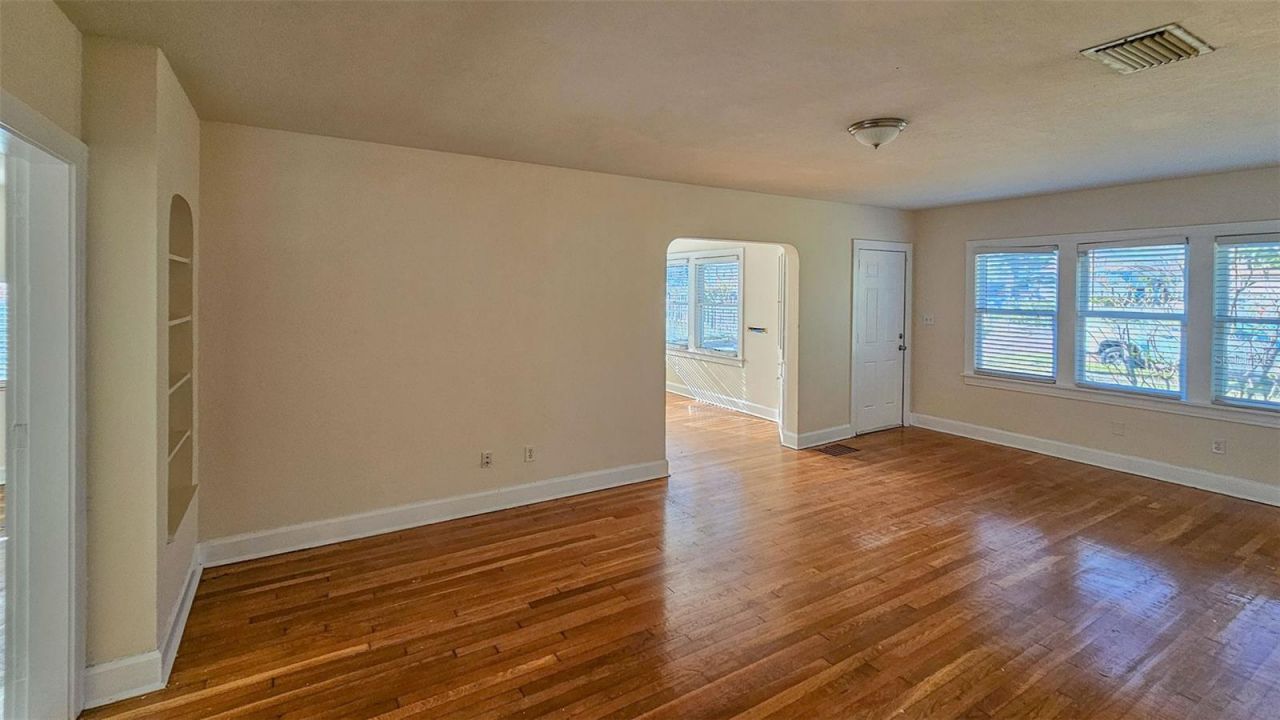 860 16th Avenue S, Saint Petersburg, FL 33701 Photo