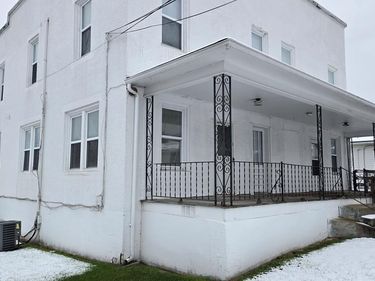 228 Summerlee Ave Unit 1, OAK HILL, WV 25901