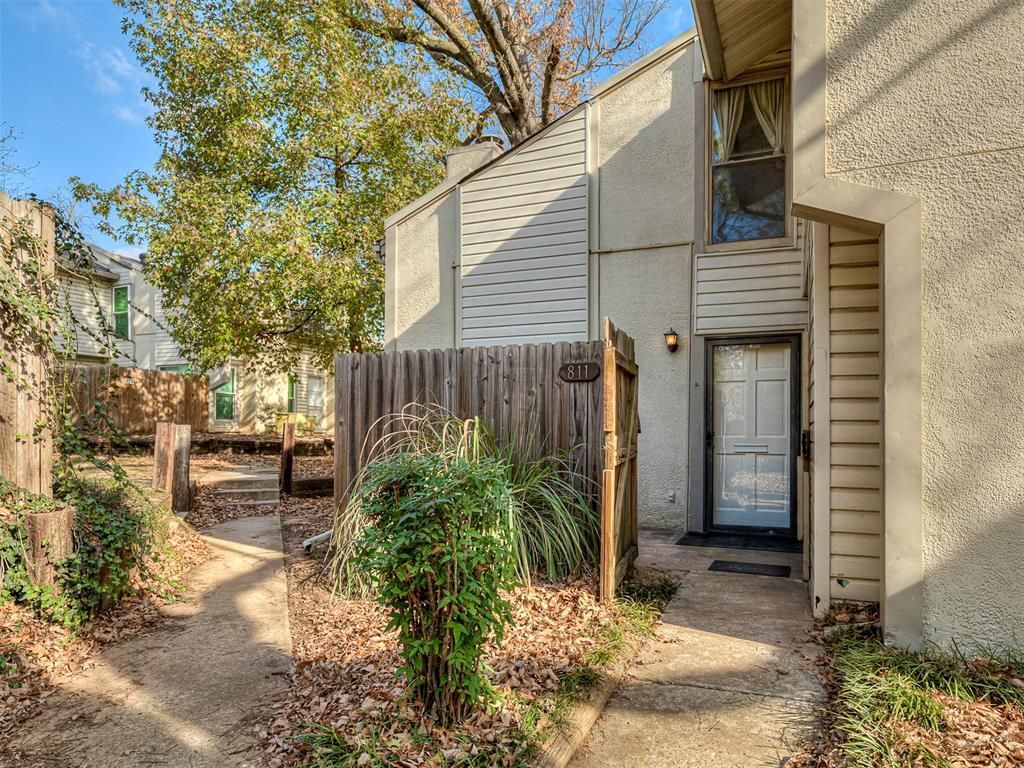 811 Red Bird Lane, Norman, OK 73072 Main Photo