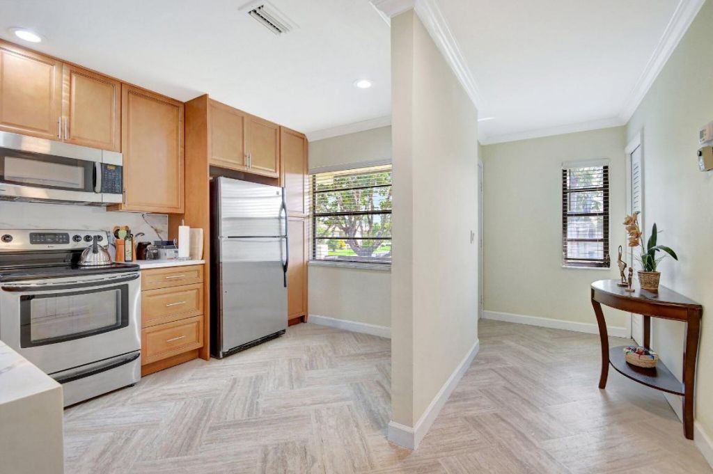 21209 Lago Circle Circle, Unit 12g, Boca Raton, FL 33433 Photo