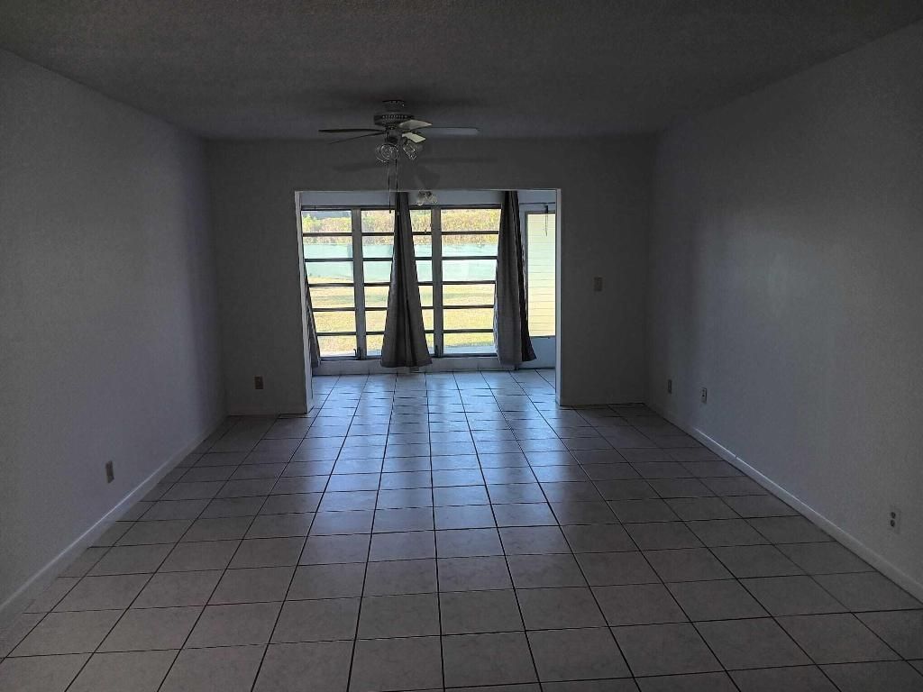 20886 Vinesta Circle, Unit 313, Boca Raton, FL 33433 Photo