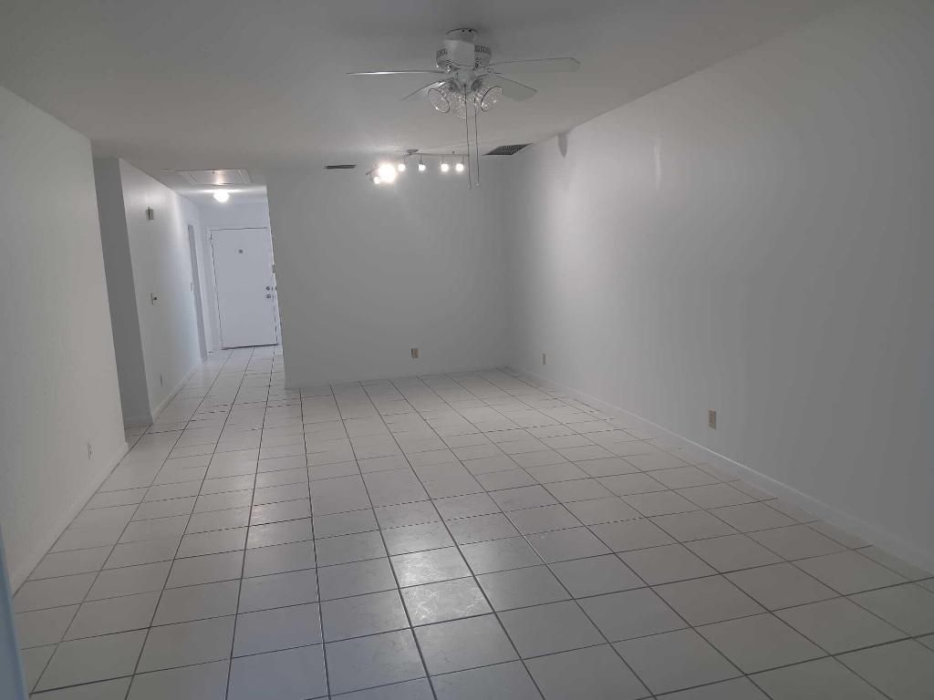 20886 Vinesta Circle, Unit 313, Boca Raton, FL 33433 Photo