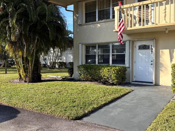 197 Sussex K, Unit 197, West Palm Beach, FL 33417