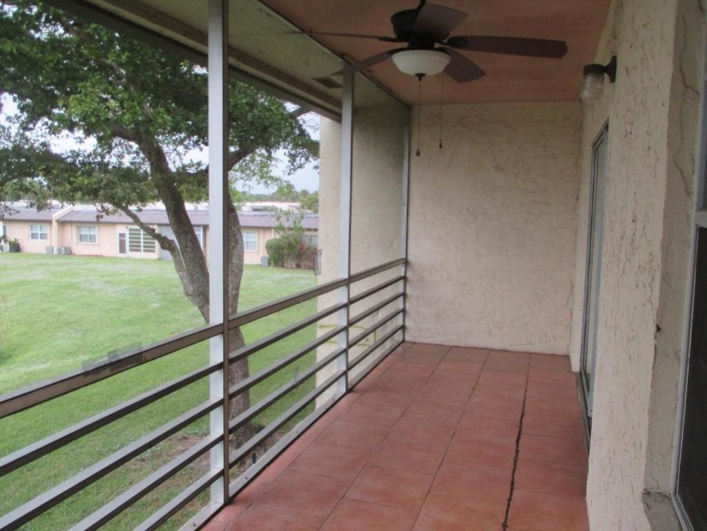 154 Lake Meryl Drive, Unit 259, West Palm Beach, FL 33411 Photo