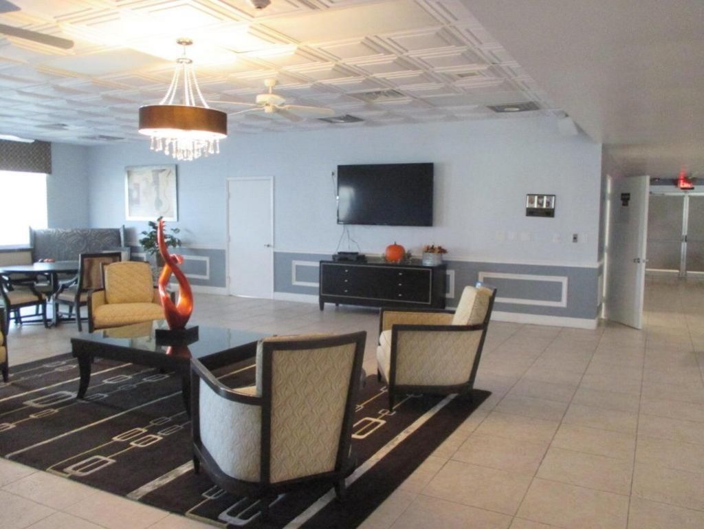 154 Lake Meryl Drive, Unit 259, West Palm Beach, FL 33411 Photo