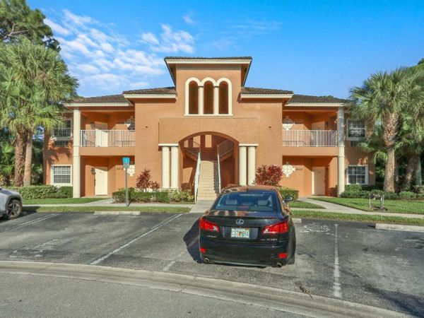 8020 Carnoustie Place, Unit 3921, Port St. Lucie, FL 34986