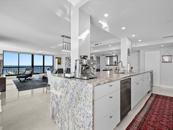 4000 N Ocean Drive, Unit 2004, Singer Island, FL 33404