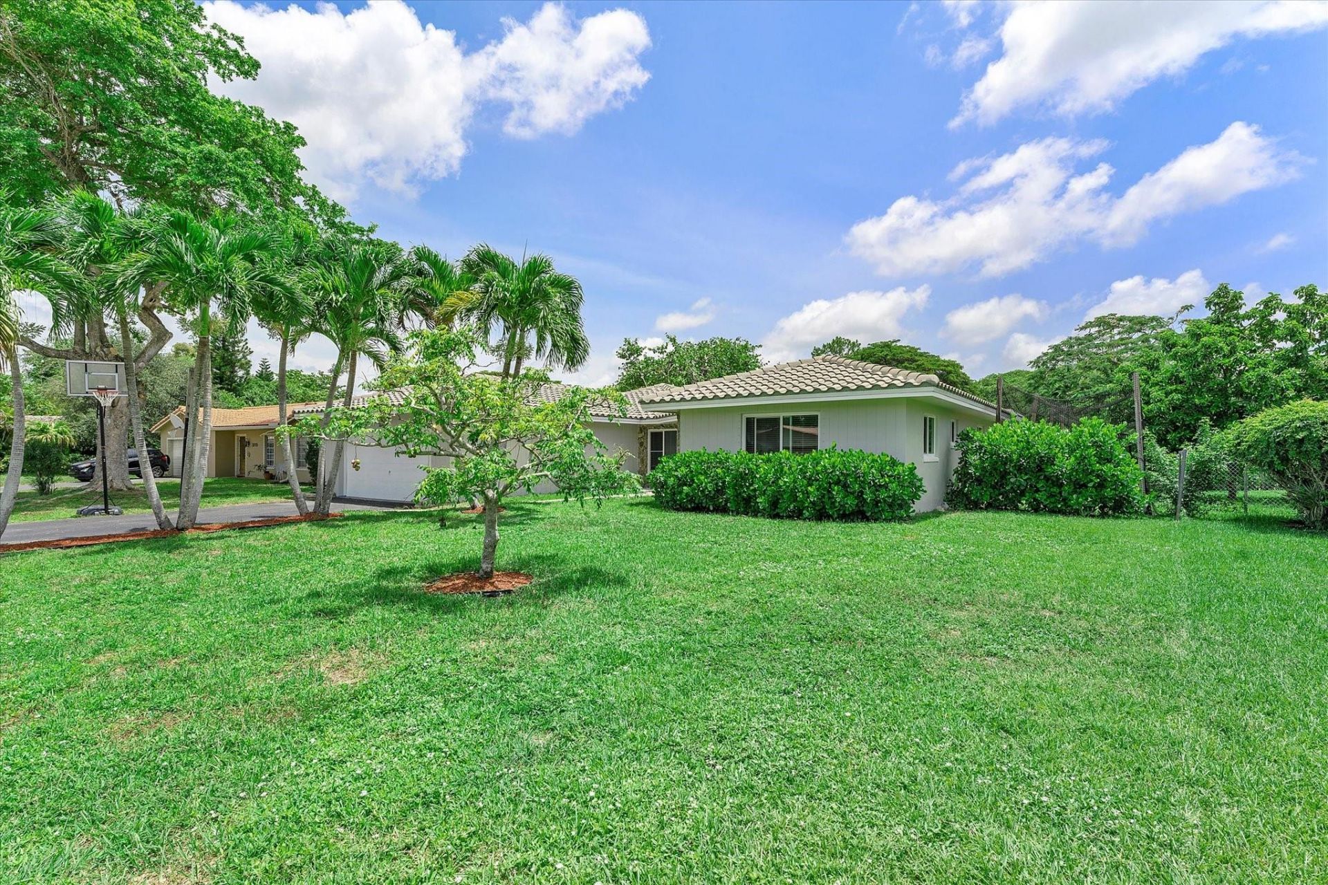 2757 NW 83rd Terrace, Coral Springs, FL 33065 Photo