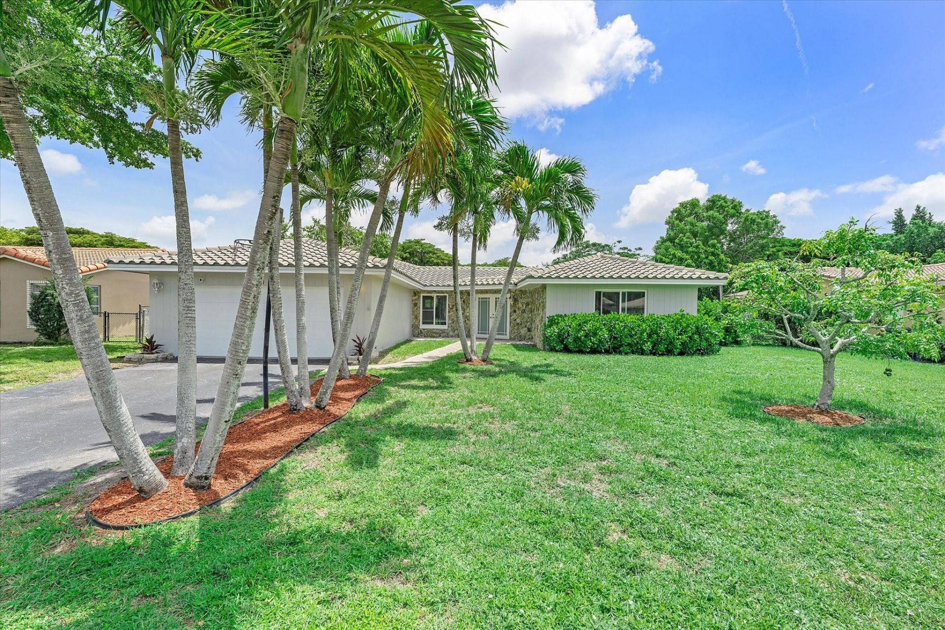 2757 NW 83rd Terrace, Coral Springs, FL 33065 Photo