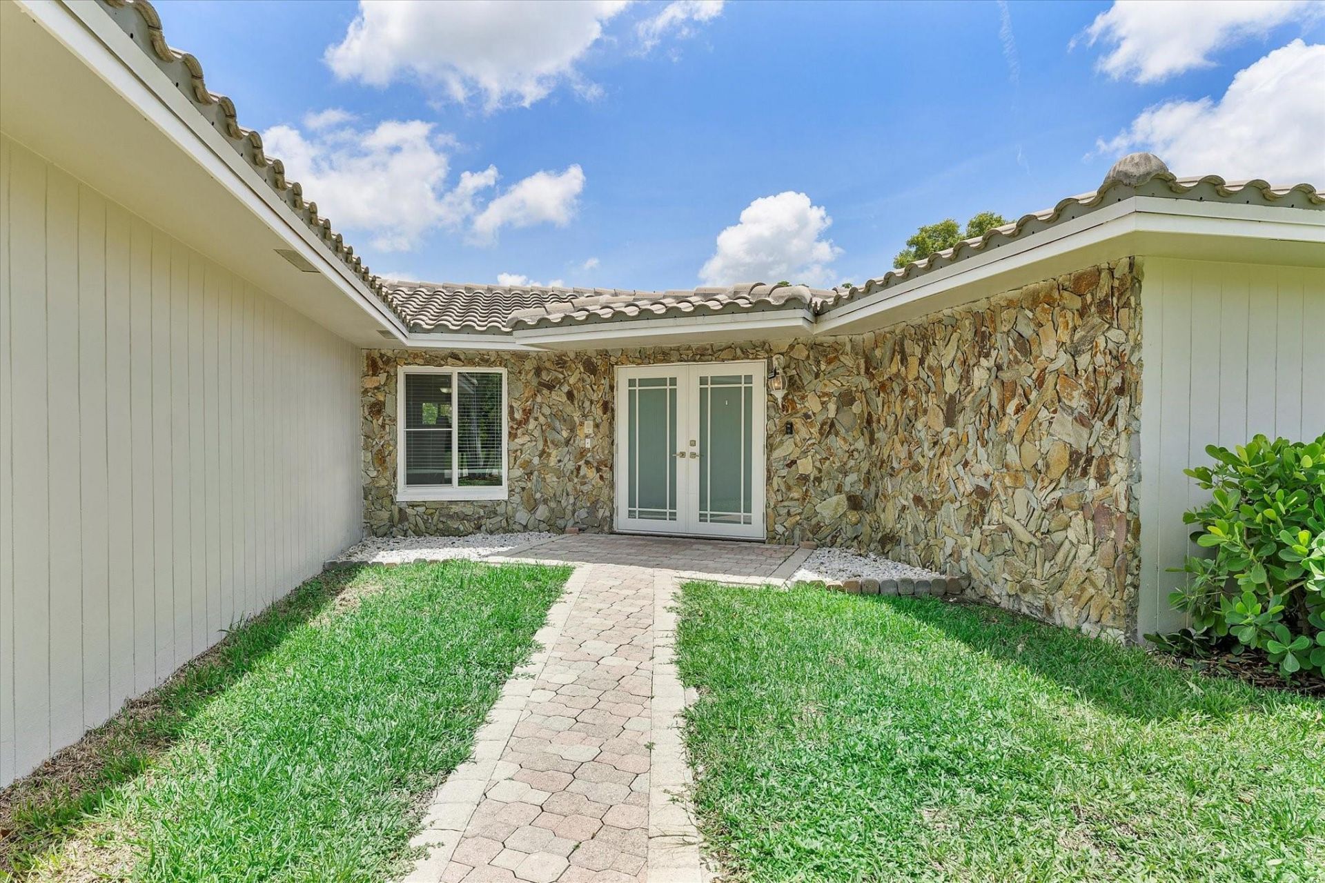 2757 NW 83rd Terrace, Coral Springs, FL 33065 Photo