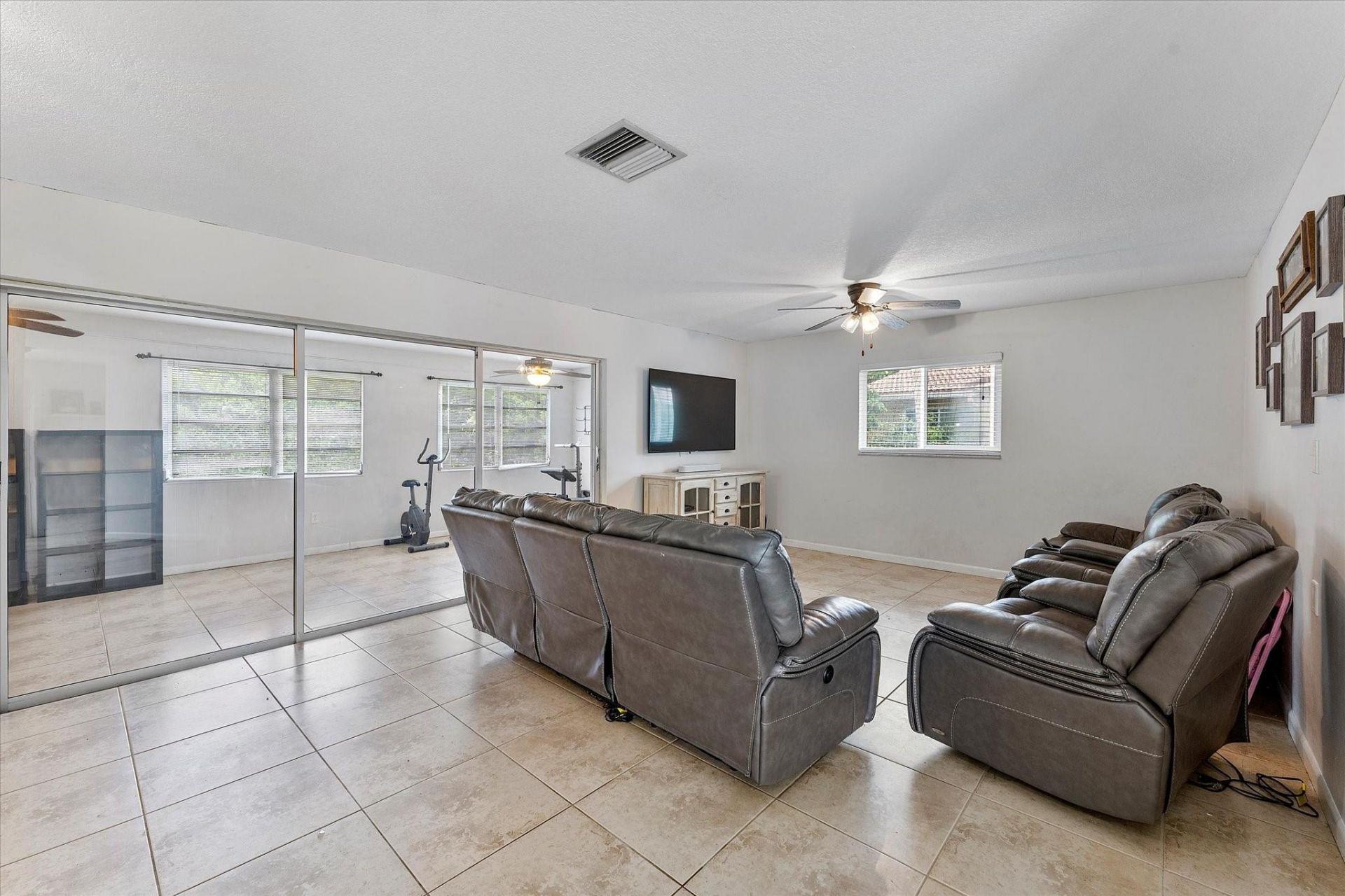 2757 NW 83rd Terrace, Coral Springs, FL 33065 Photo
