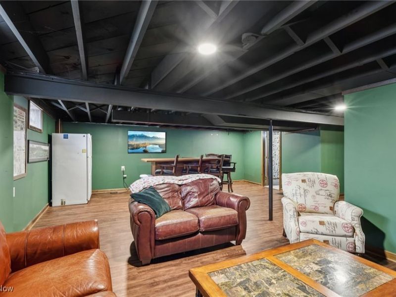 93 Woodland Drive, New Middletown, OH 44442 Photo 18