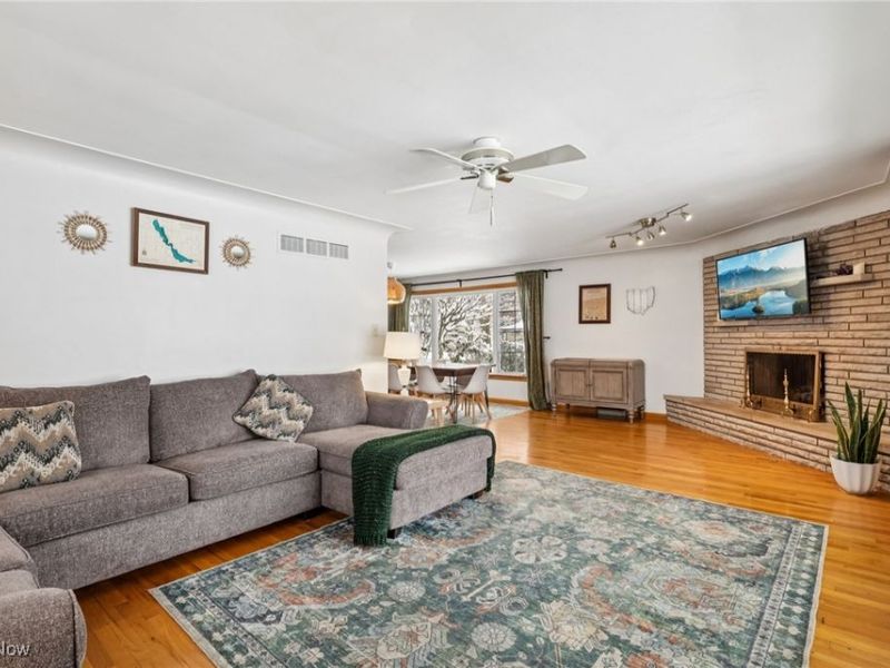 93 Woodland Drive, New Middletown, OH 44442 Photo 4