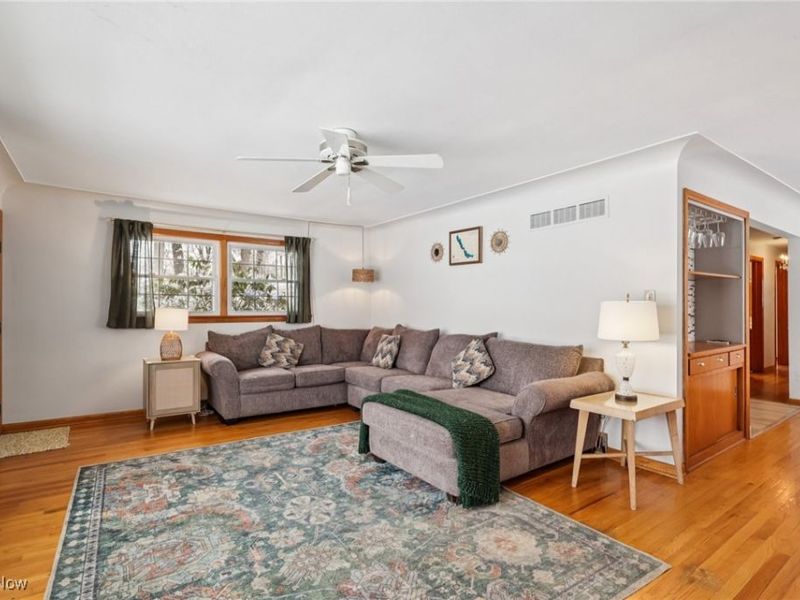 93 Woodland Drive, New Middletown, OH 44442 Photo 5