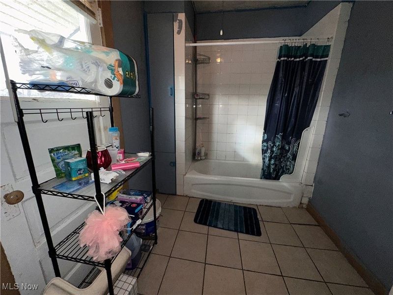 127 Charles Court, Elyria, OH 44035 Photo 15