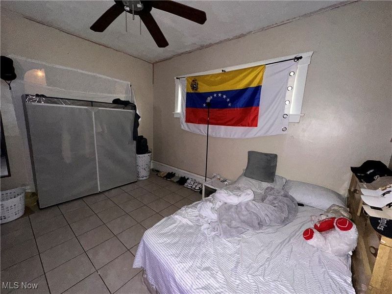 127 Charles Court, Elyria, OH 44035 Photo 9