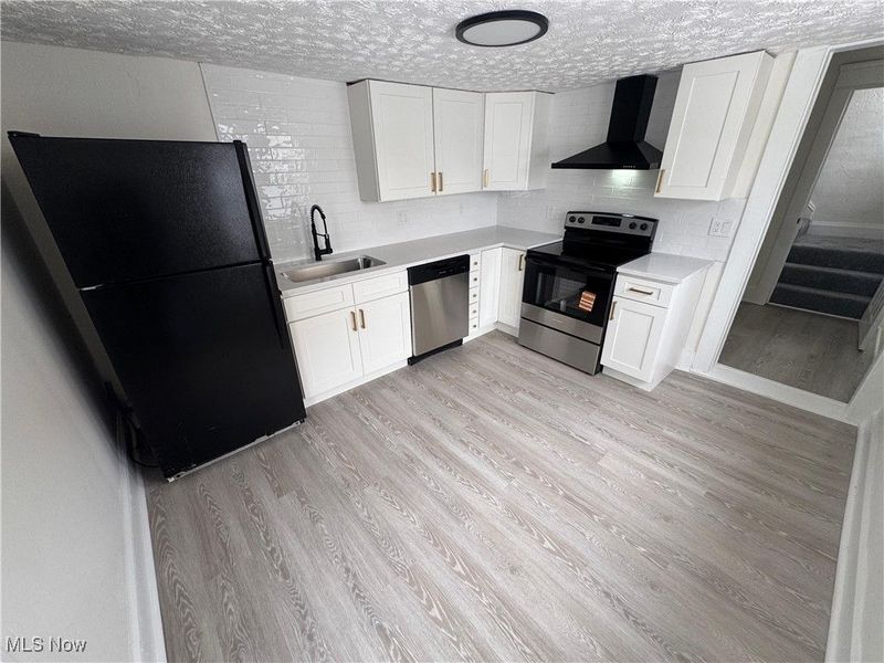 4309 Gifford Avenue, Cleveland, OH 44109 Photo 16