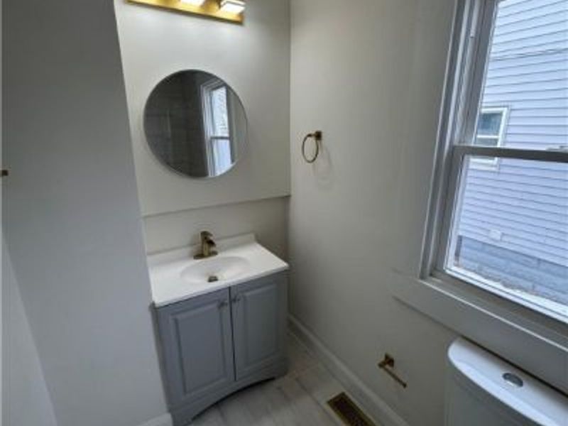 4309 Gifford Avenue, Cleveland, OH 44109 Photo 24