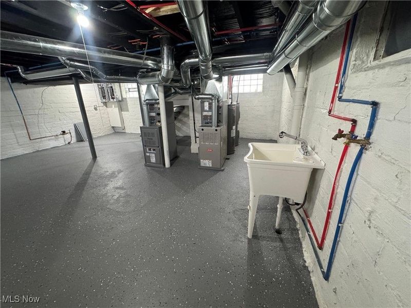 4309 Gifford Avenue, Cleveland, OH 44109 Photo 25