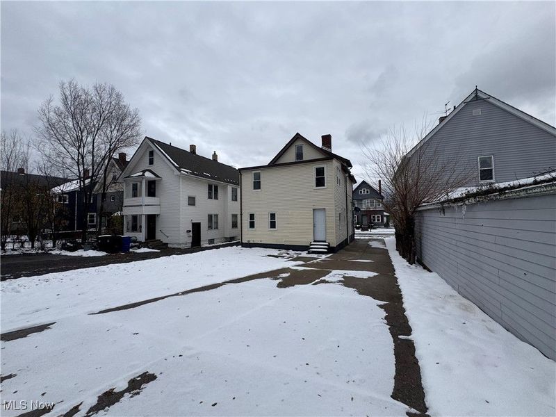 4309 Gifford Avenue, Cleveland, OH 44109 Photo 29