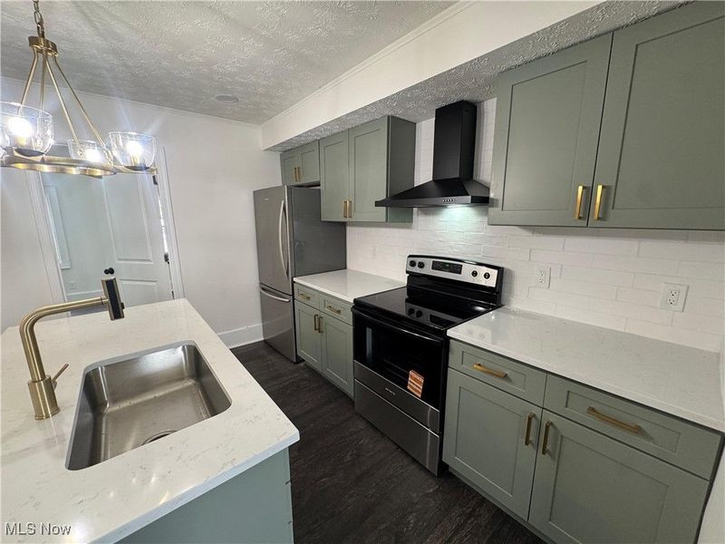 4309 Gifford Avenue, Cleveland, OH 44109 Photo 5