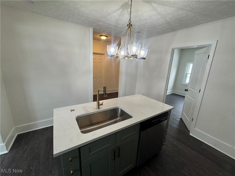 4309 Gifford Avenue, Cleveland, OH 44109 Photo 8