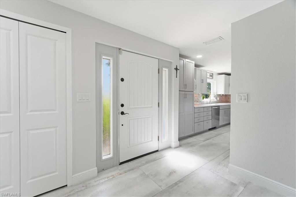 1023 El Valle Ave, Fort Myers, FL 33919 Photo