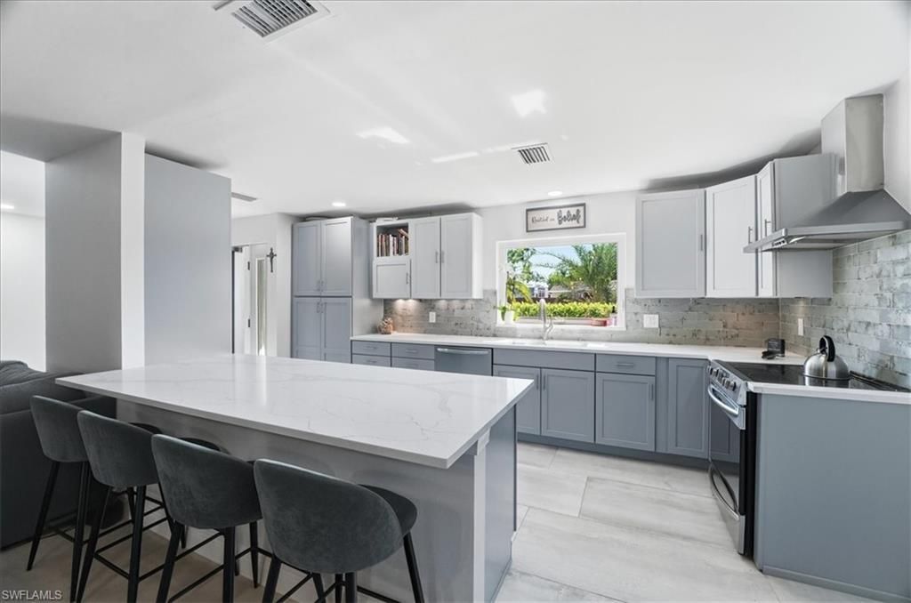 1023 El Valle Ave, Fort Myers, FL 33919 Photo