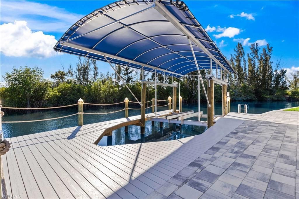 3906 SW 6th Ter, Cape Coral, FL 33991 Photo