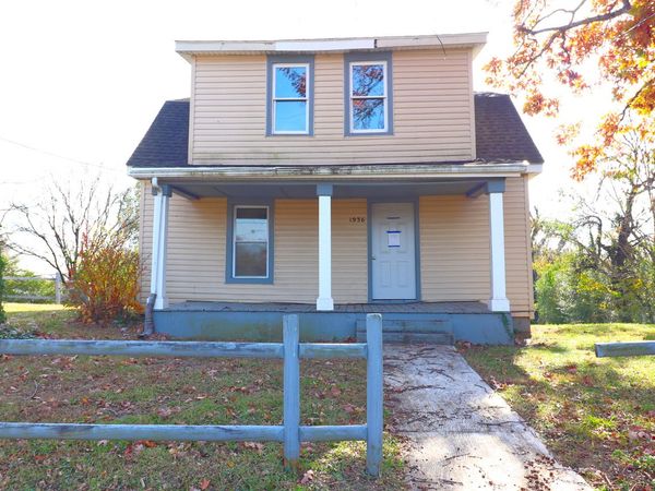 1936 Willis ST, Salem, VA 24153