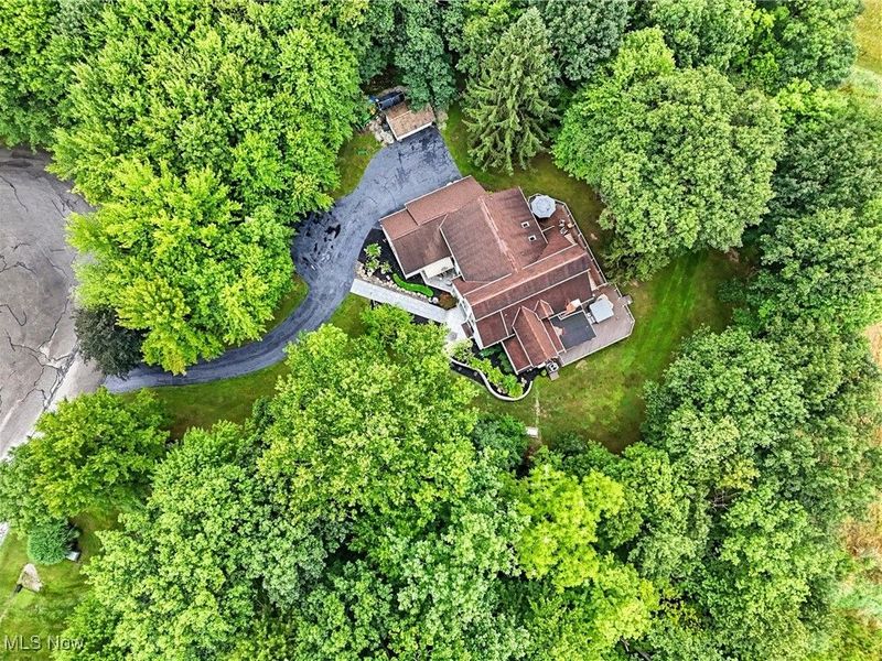 8700 Galloway Trail Trail, Novelty, OH 44072 Photo 10