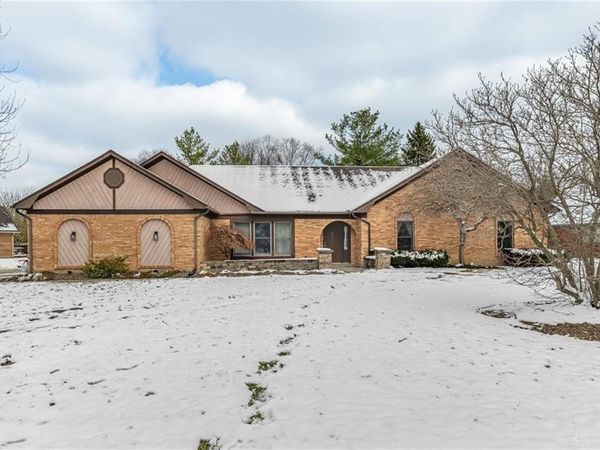 3985 Shagbark Lane, Dayton, OH 45440