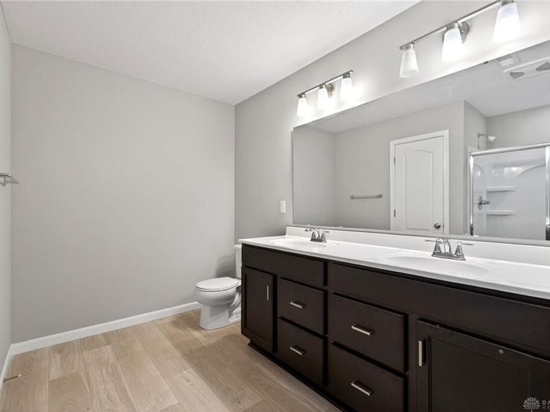 1687 S Golden Clove Bend, Sugarcreek Township, OH 45459 Photo 12