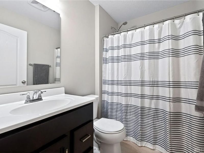 1687 S Golden Clove Bend, Sugarcreek Township, OH 45459 Photo 17