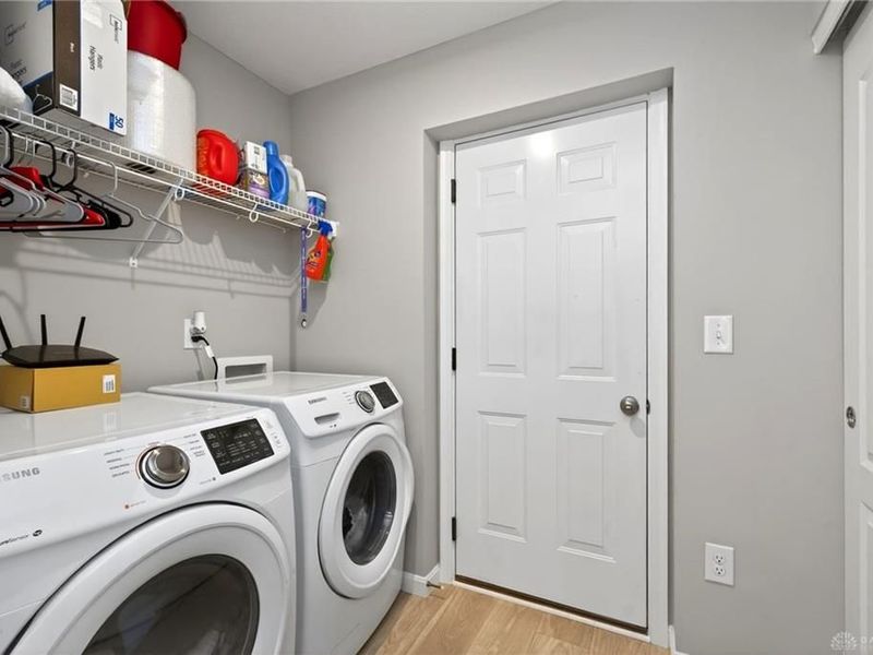 1687 S Golden Clove Bend, Sugarcreek Township, OH 45459 Photo 18